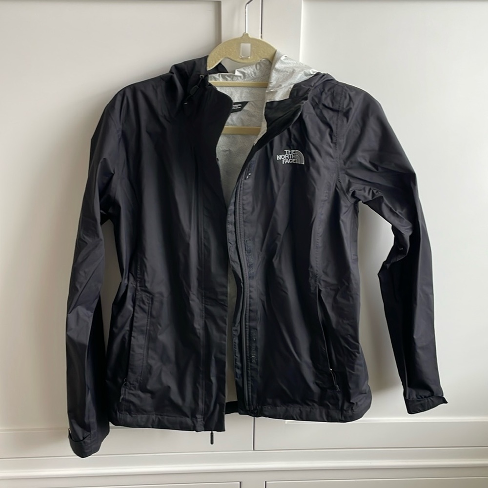 Women’s Northface Rain Jacket